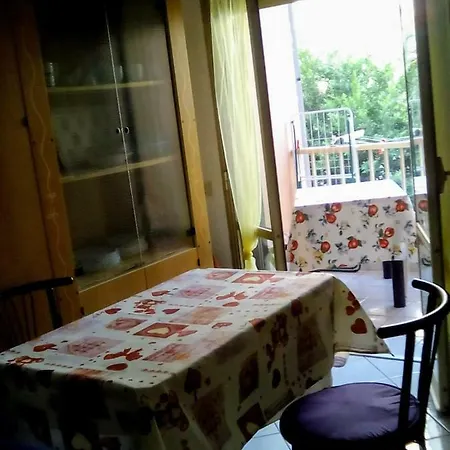 Mono Vicino Casino' Apartman San Remo